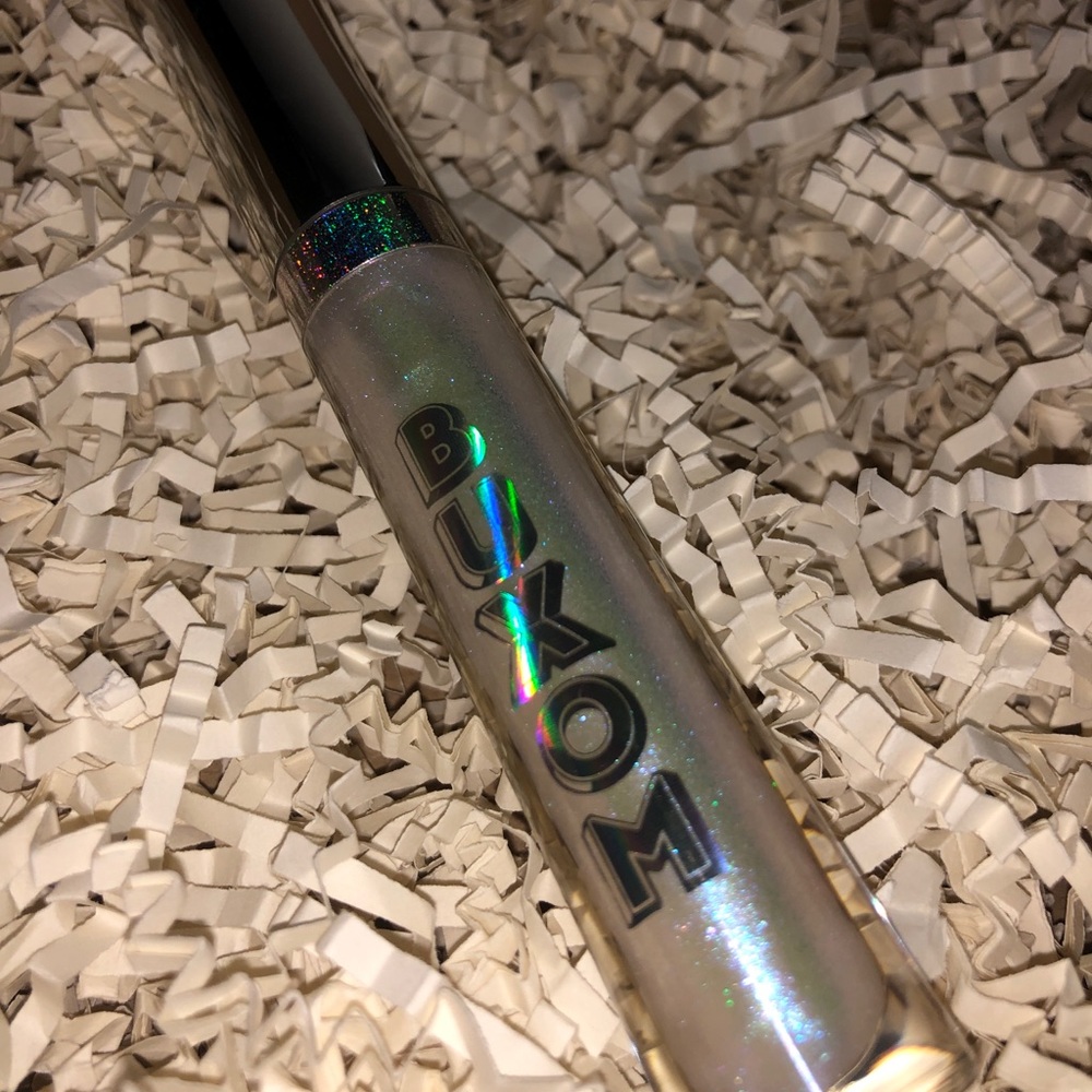 BUXOM HOLOGRAPHIC LIPSTICK